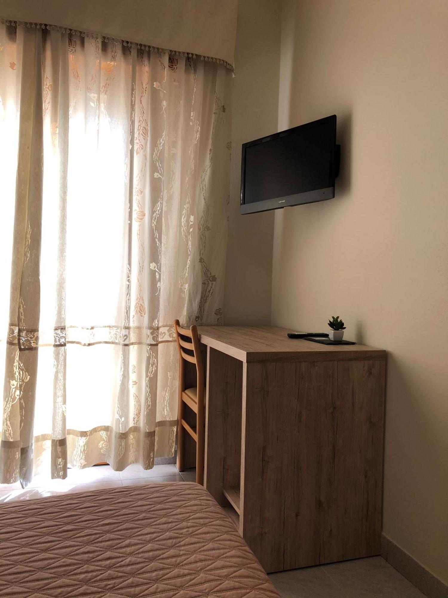 Hotel Centrale Куарту-Сант'Элена Экстерьер фото